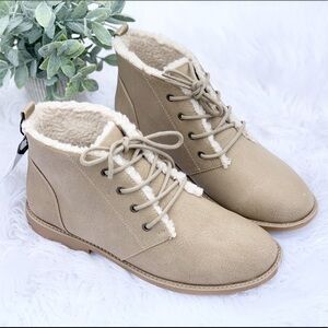 Marbling Women’s Boots - Size 9.5